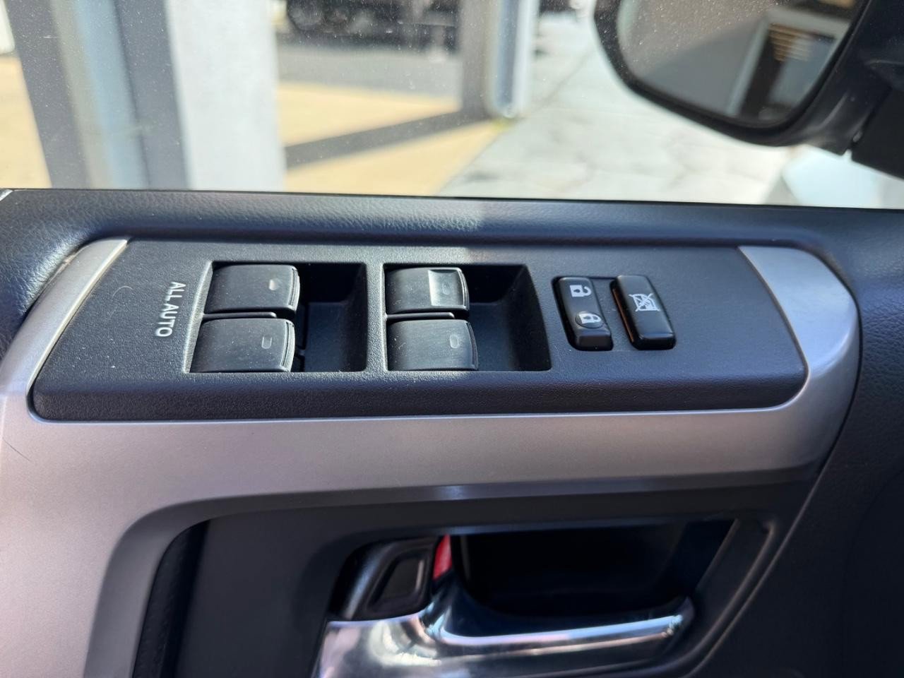 Used 2018 Toyota 4Runner Limited image 19