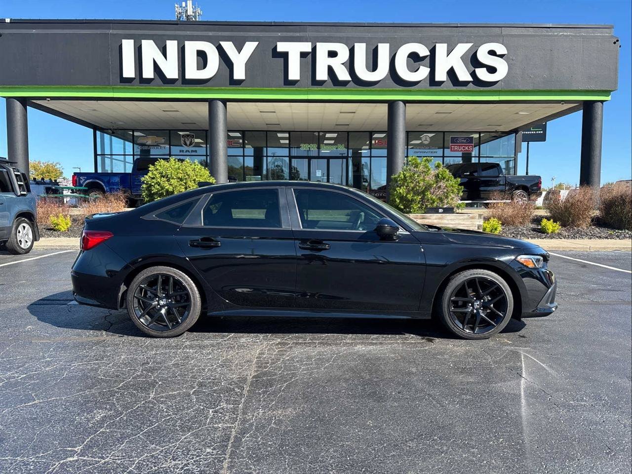 Used 2023 Honda Civic Sport image 1
