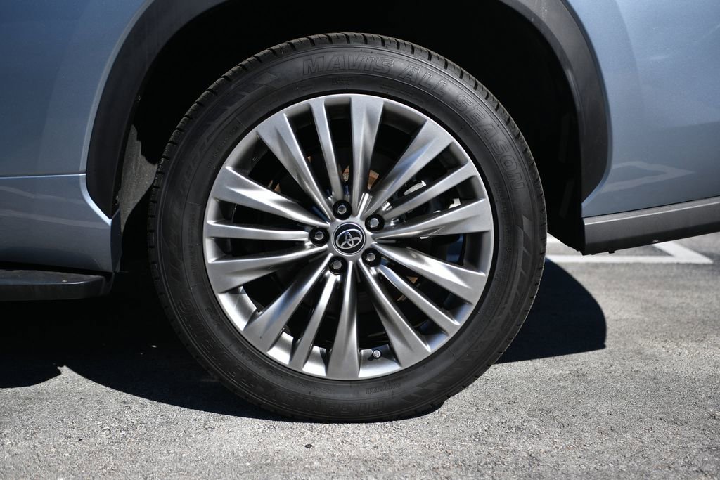 Used 2022 Toyota Highlander Platinum image 37