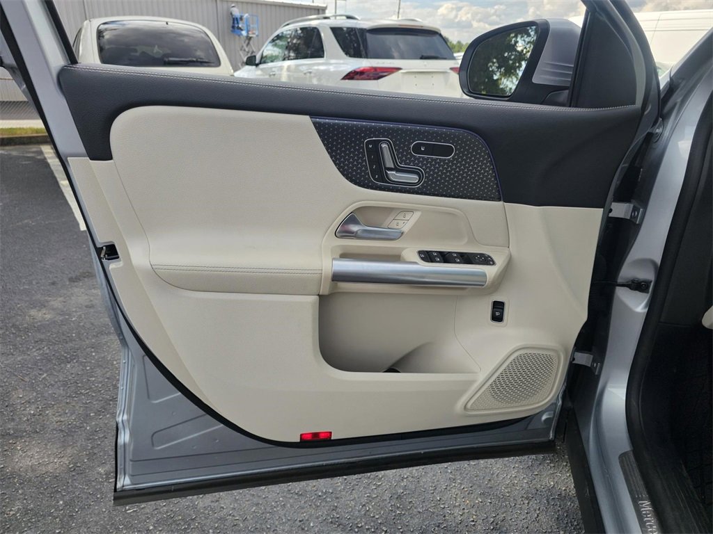 Certified 2025 Mercedes-Benz GLA 250 GLA  250 image 12