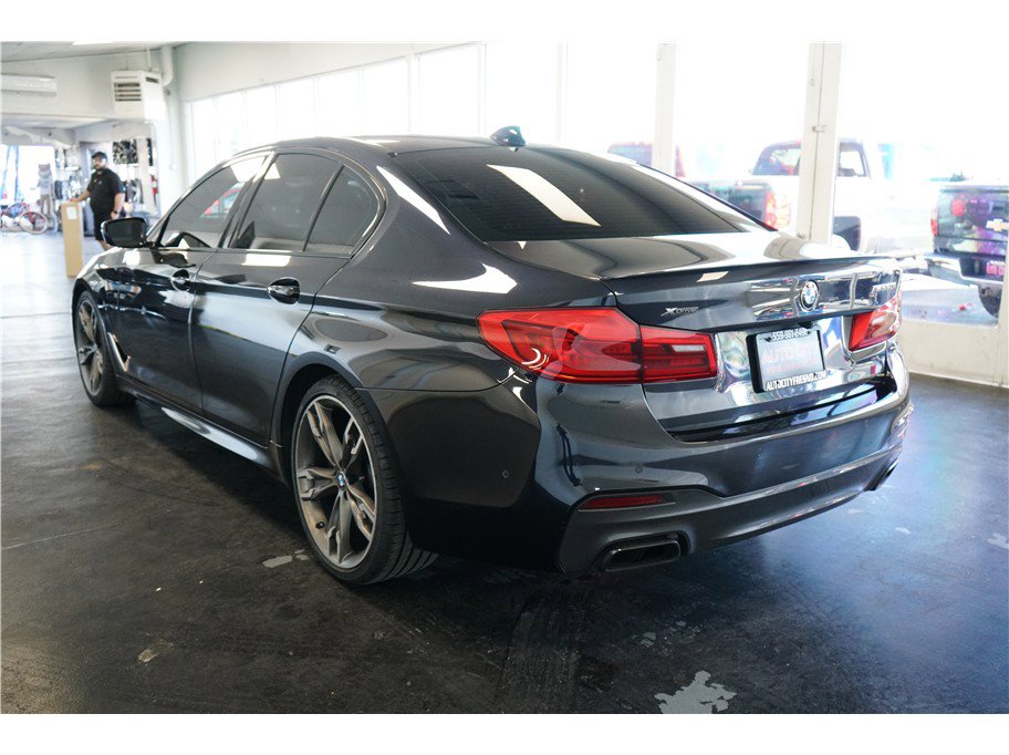 Used 2020 BMW M550i xDrive w/ Executive Package AWD/4WD image 5
