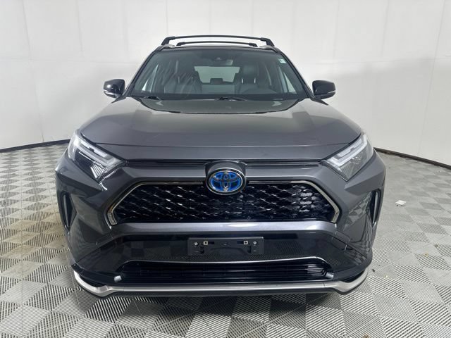 Used 2023 Toyota RAV4 XSE AWD/4WD image 2