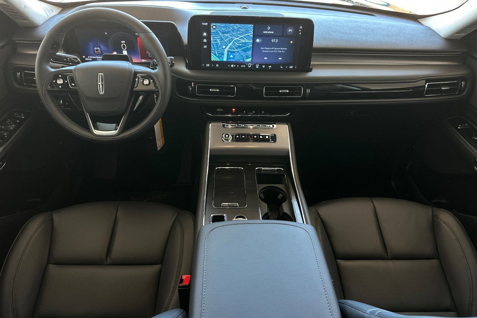 New 2026 Lincoln Aviator AWD image 12