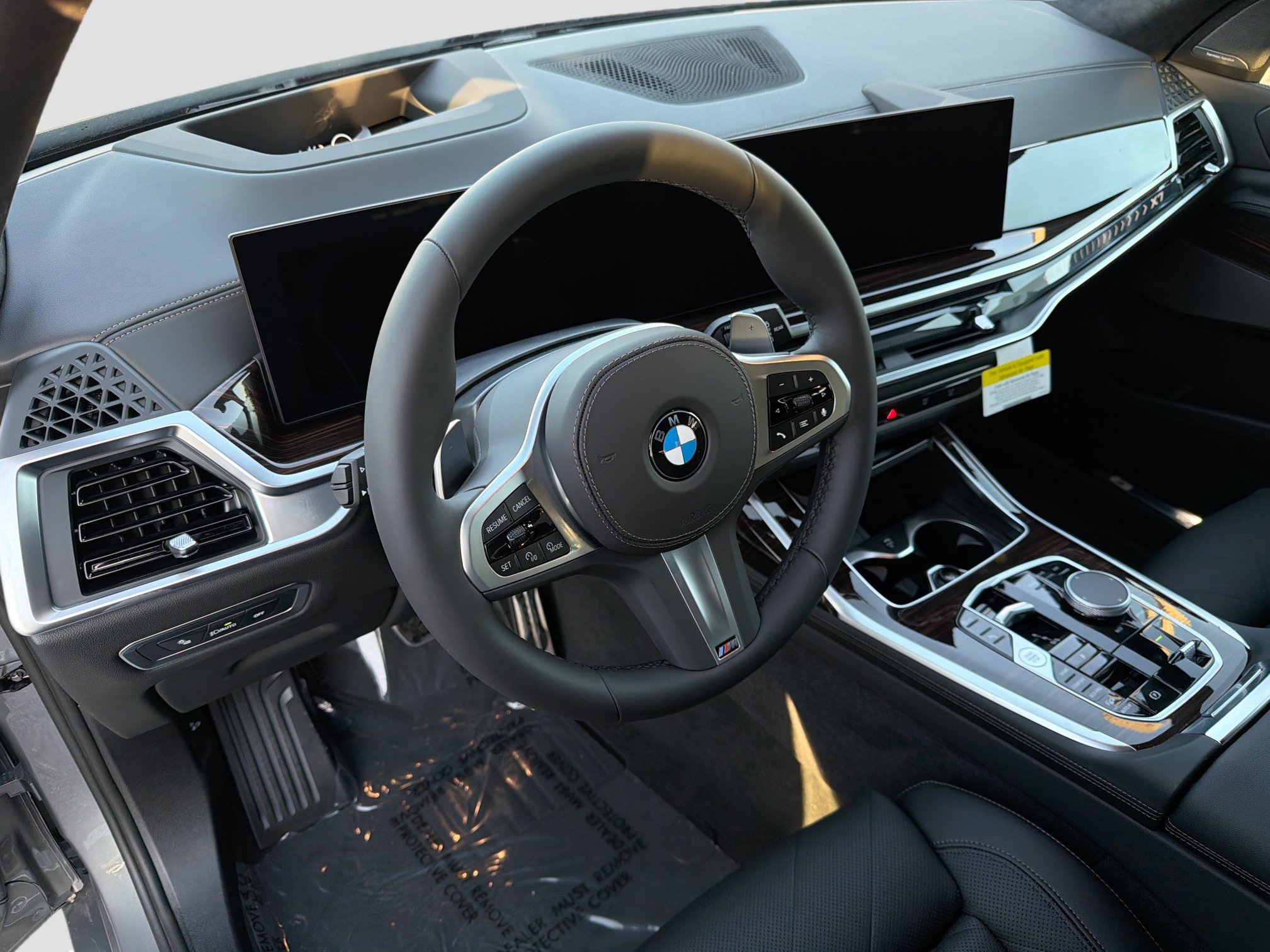 New 2026 BMW X7 xDrive40i w/ M Sport Package image 27