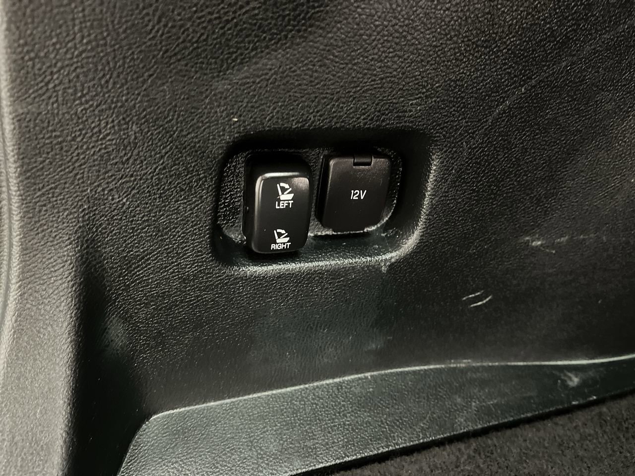 Used 2019 Ford Edge ST w/ Convenience Package AWD/4WD image 31