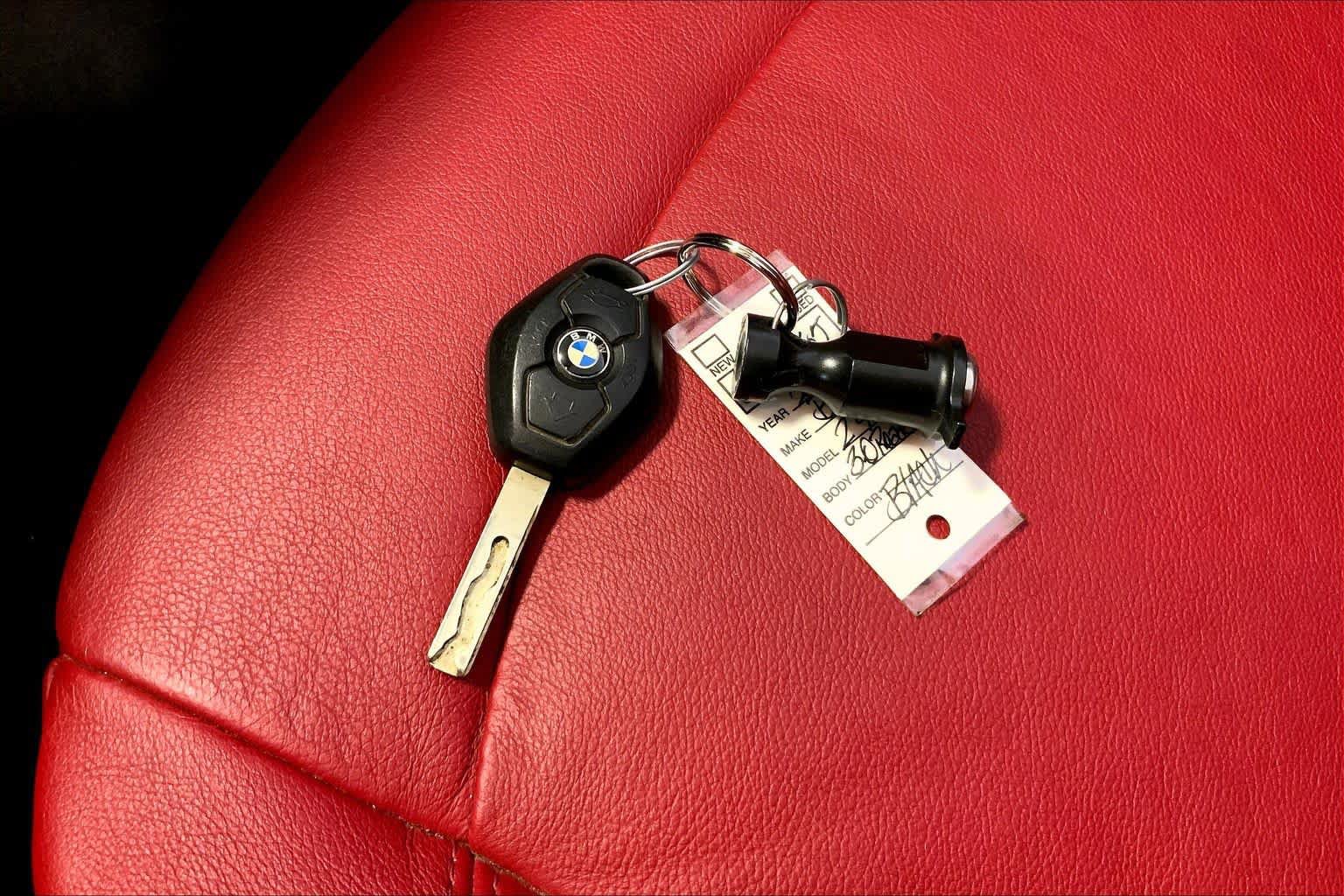 Used 2004 BMW Z4 3.0i RWD image 14