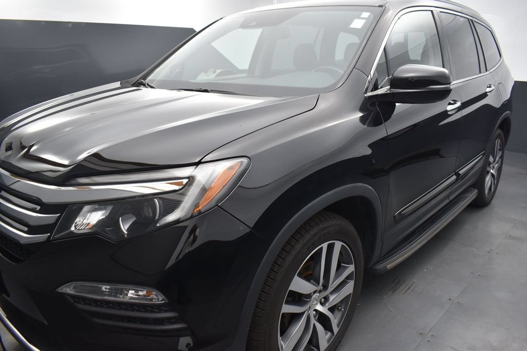 Used 2017 Honda Pilot Touring image 37