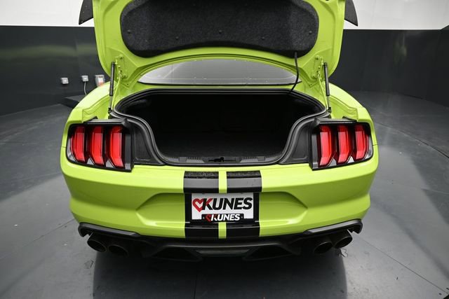 Used 2020 Ford Mustang Shelby GT500 w/ Technology Package RWD image 9