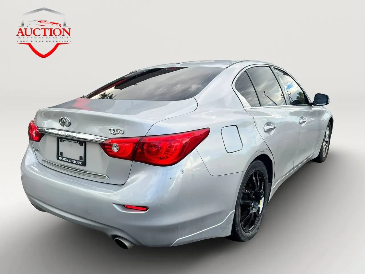 Used 2014 INFINITI Q50 Premium w/ Navigation Package AWD/4WD image 5