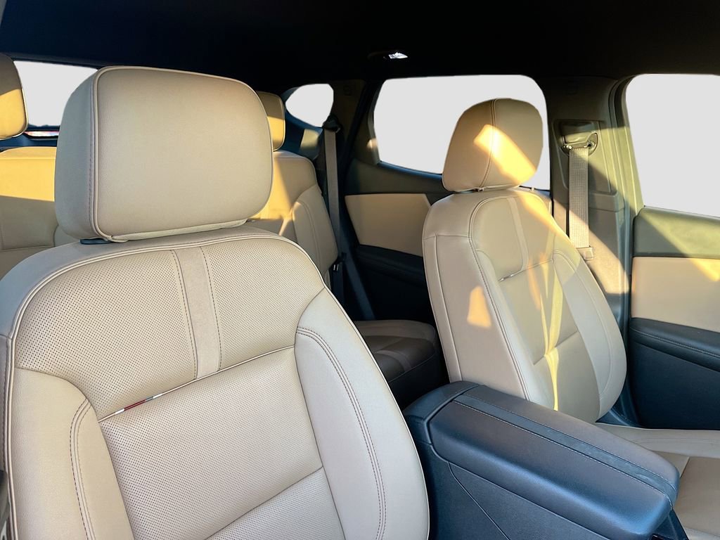 Used 2024 Chevrolet Blazer Premier w/ Driver Confidence II Package FWD image 28