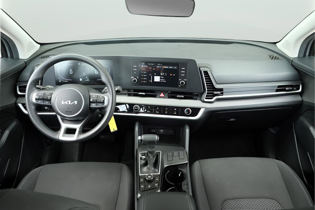 Used 2024 Kia Sportage LX image 5