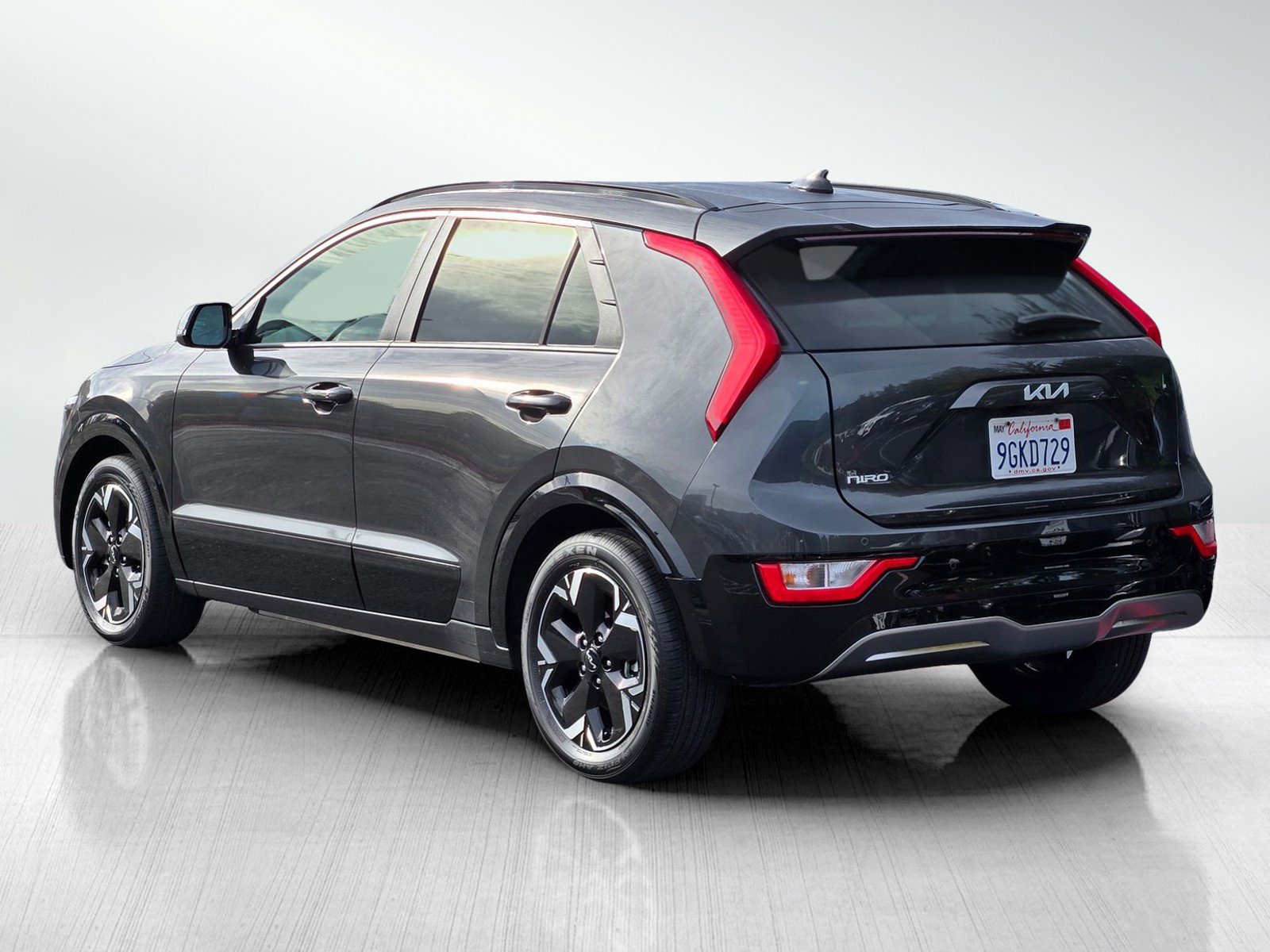 Certified 2023 Kia Niro Wind image 6