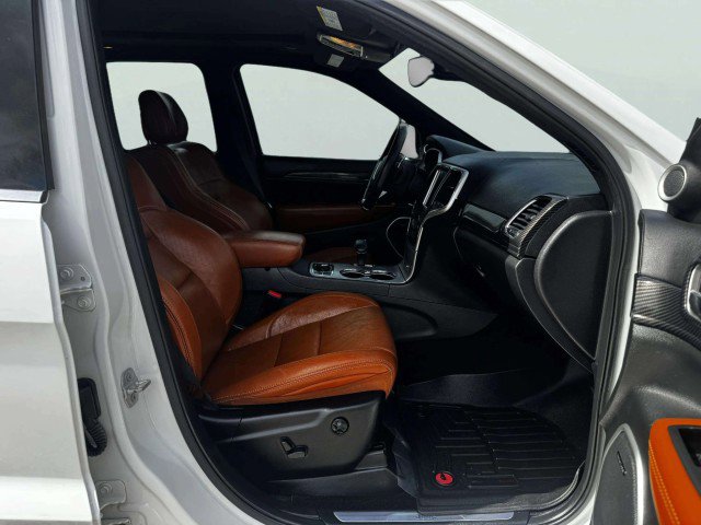 Used 2015 Jeep Grand Cherokee SRT w/ Trailer Tow Group IV image 51