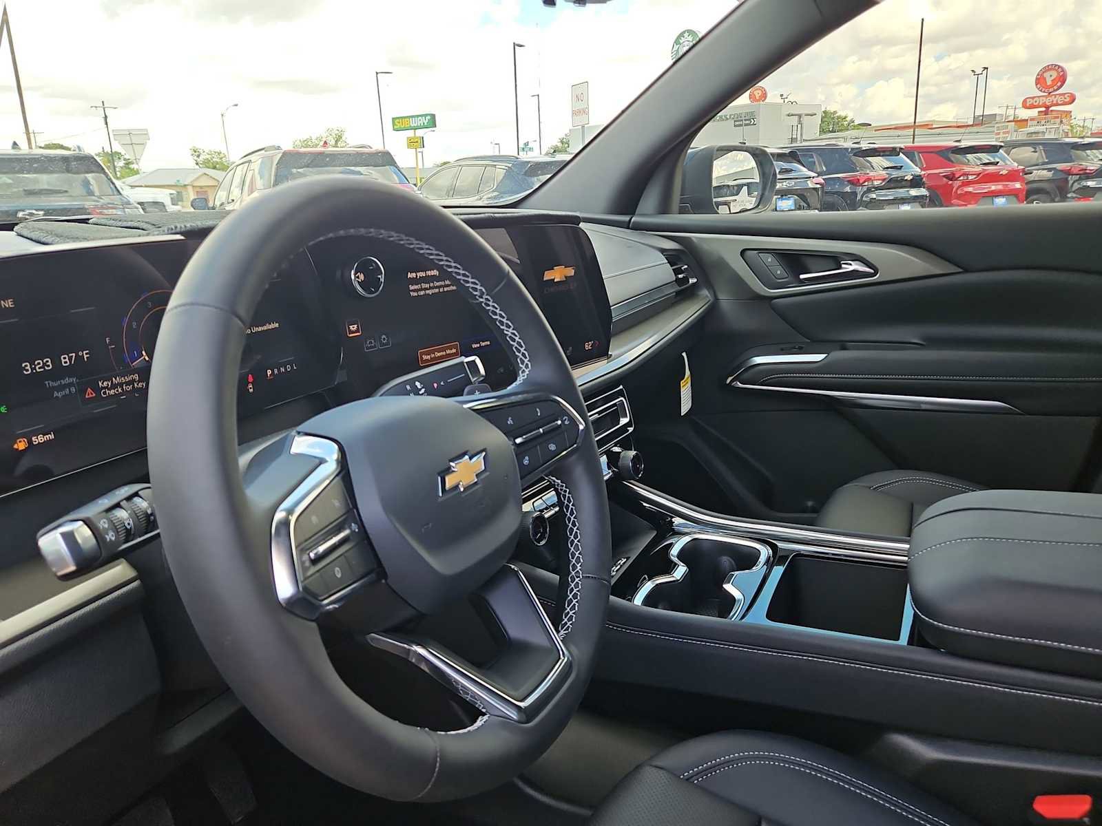 New 2026 Chevrolet Traverse LT w/ Sun and Wheel Package image 10