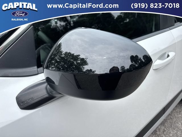 Used 2025 Nissan Kicks SV w/ SV Premium Package FWD image 12
