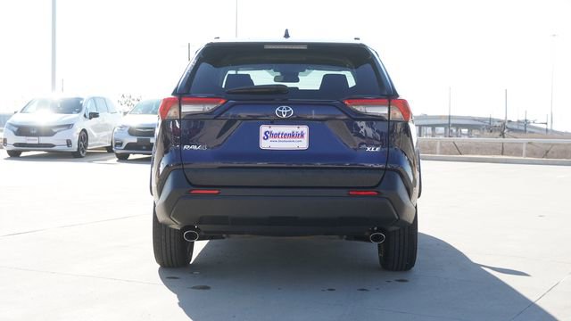 Used 2024 Toyota RAV4 XLE image 8