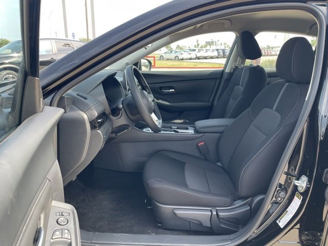 New 2025 Nissan Sentra SV w/ Trunk Package image 15