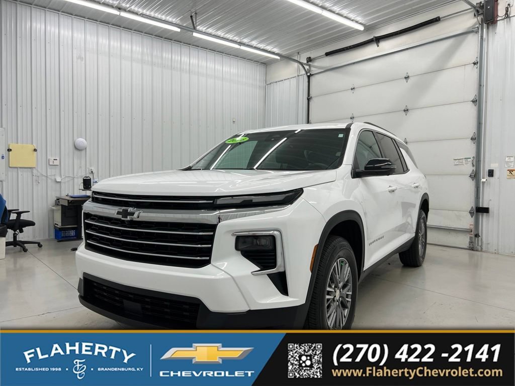 Used 2026 Chevrolet Traverse LT w/ Driver Confidence Package FWD image 6