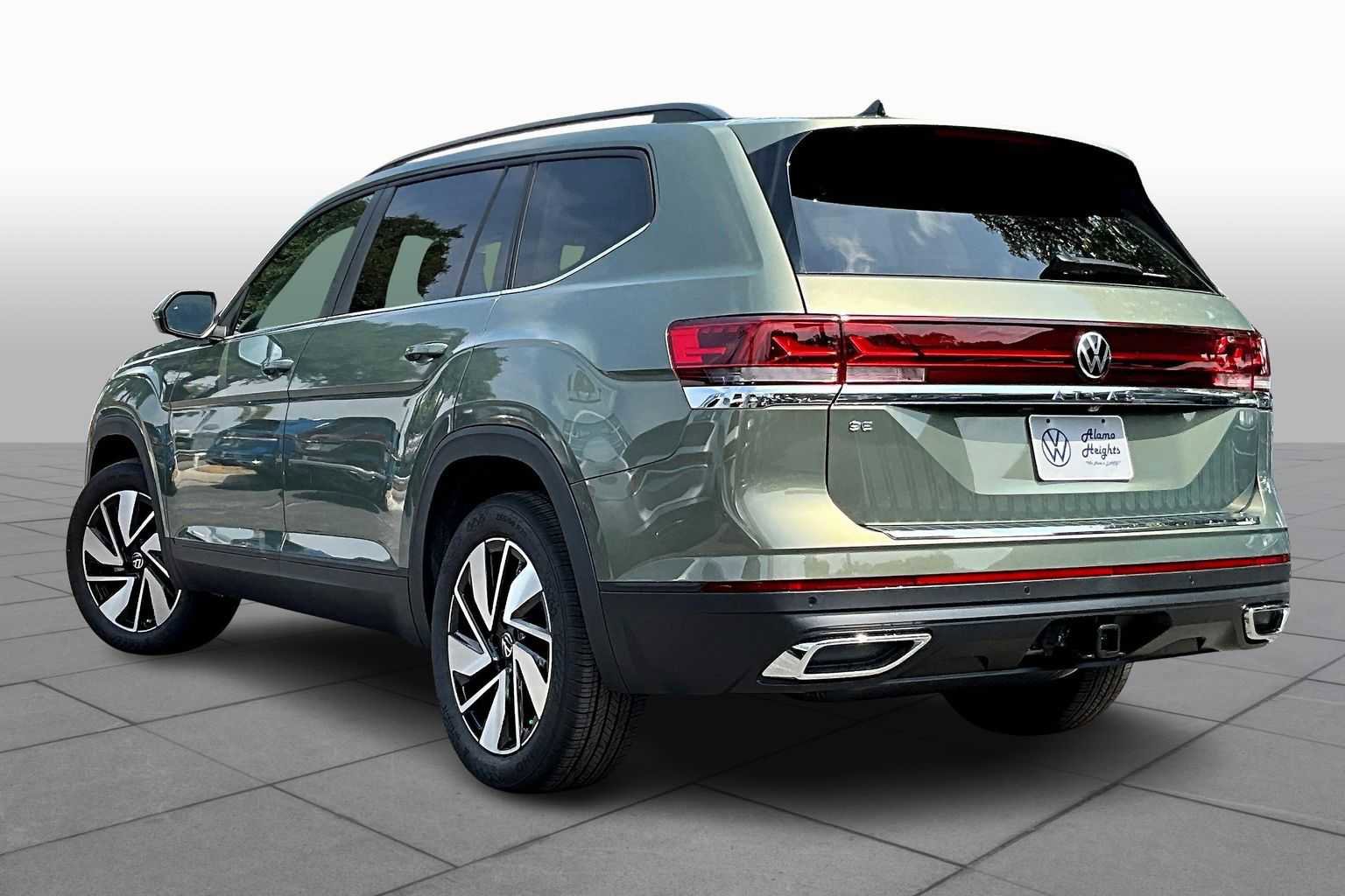 New 2026 Volkswagen Atlas SE image 12