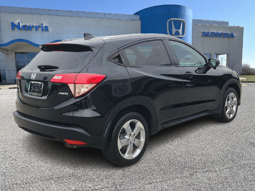 Used 2017 Honda HR-V EX-L image 4