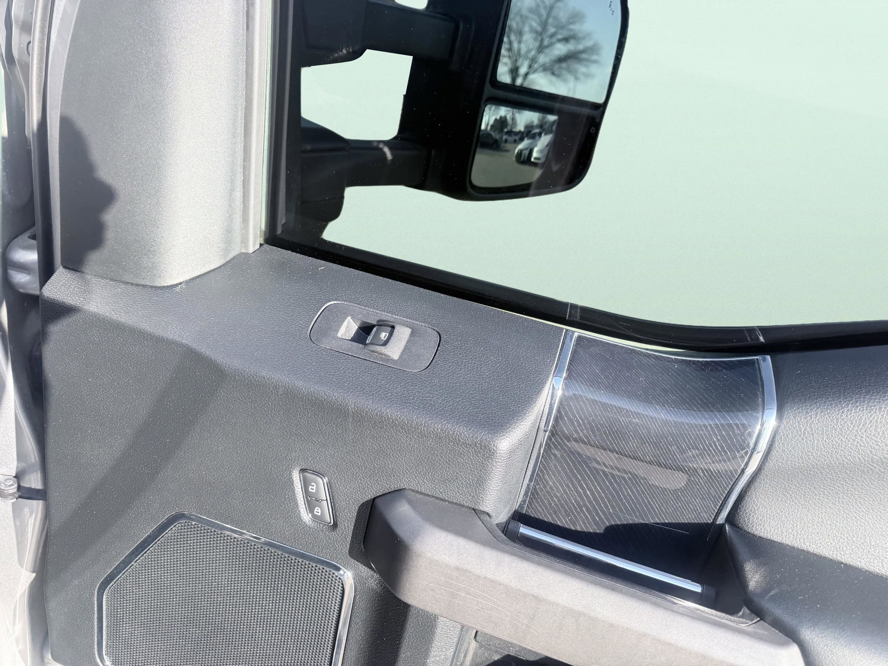 Used 2020 Ford F350 Platinum image 46