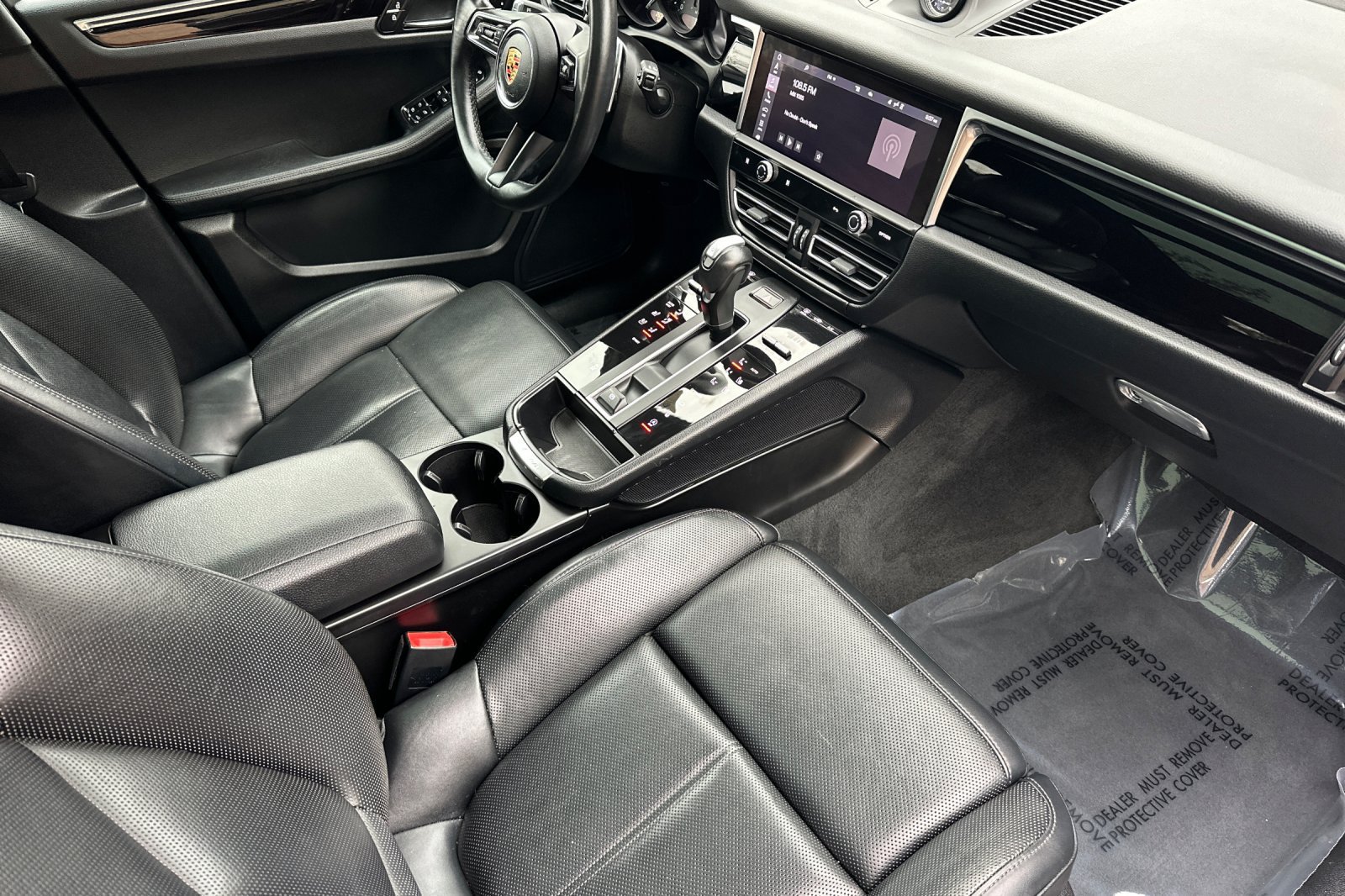 Used 2024 Porsche Macan AWD/4WD image 15
