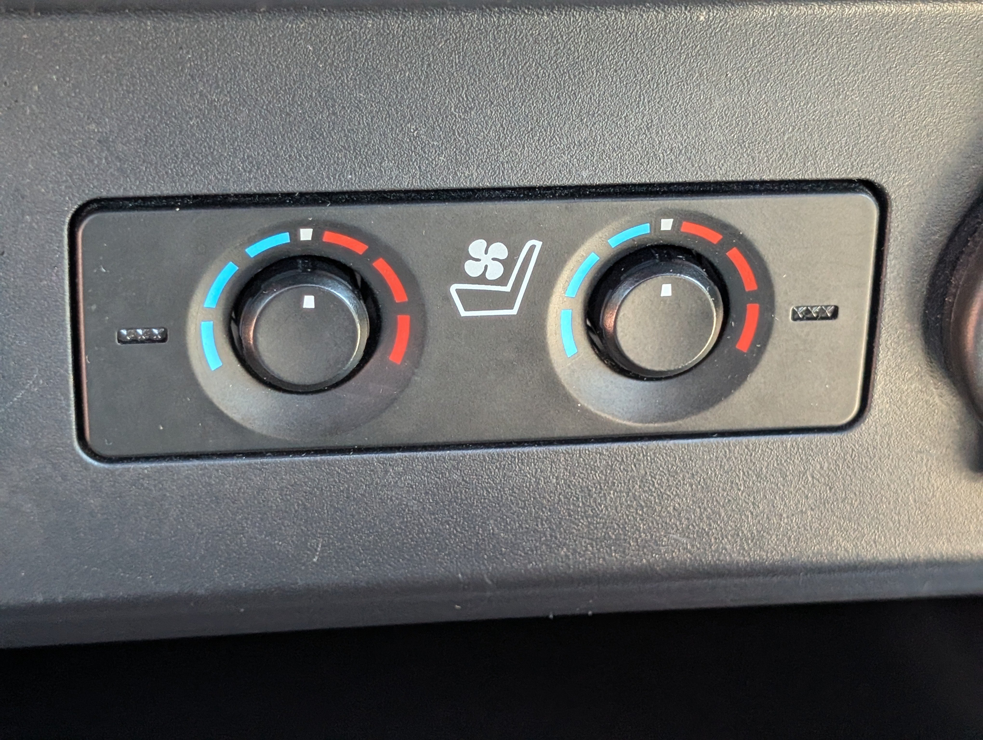 Used 2021 Toyota 4Runner Limited AWD/4WD image 25
