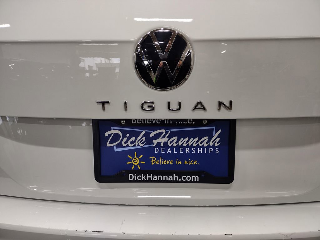 Certified 2024 Volkswagen Tiguan SE image 17