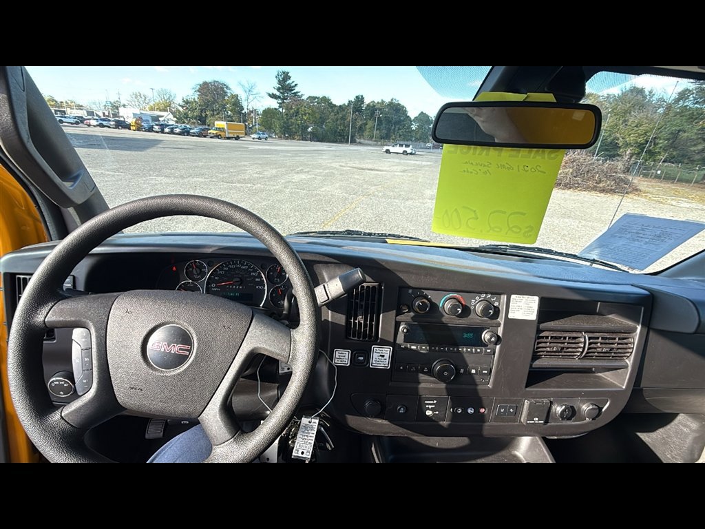 Used 2021 GMC Savana 3500 Extended w/ Power Convenience Package RWD image 10