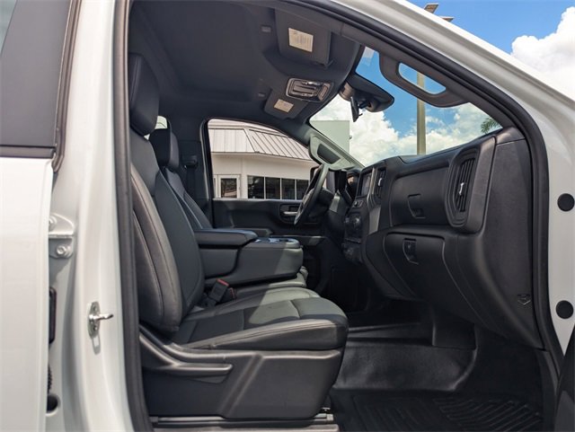 Used 2025 Chevrolet Silverado 2500 W/T image 15
