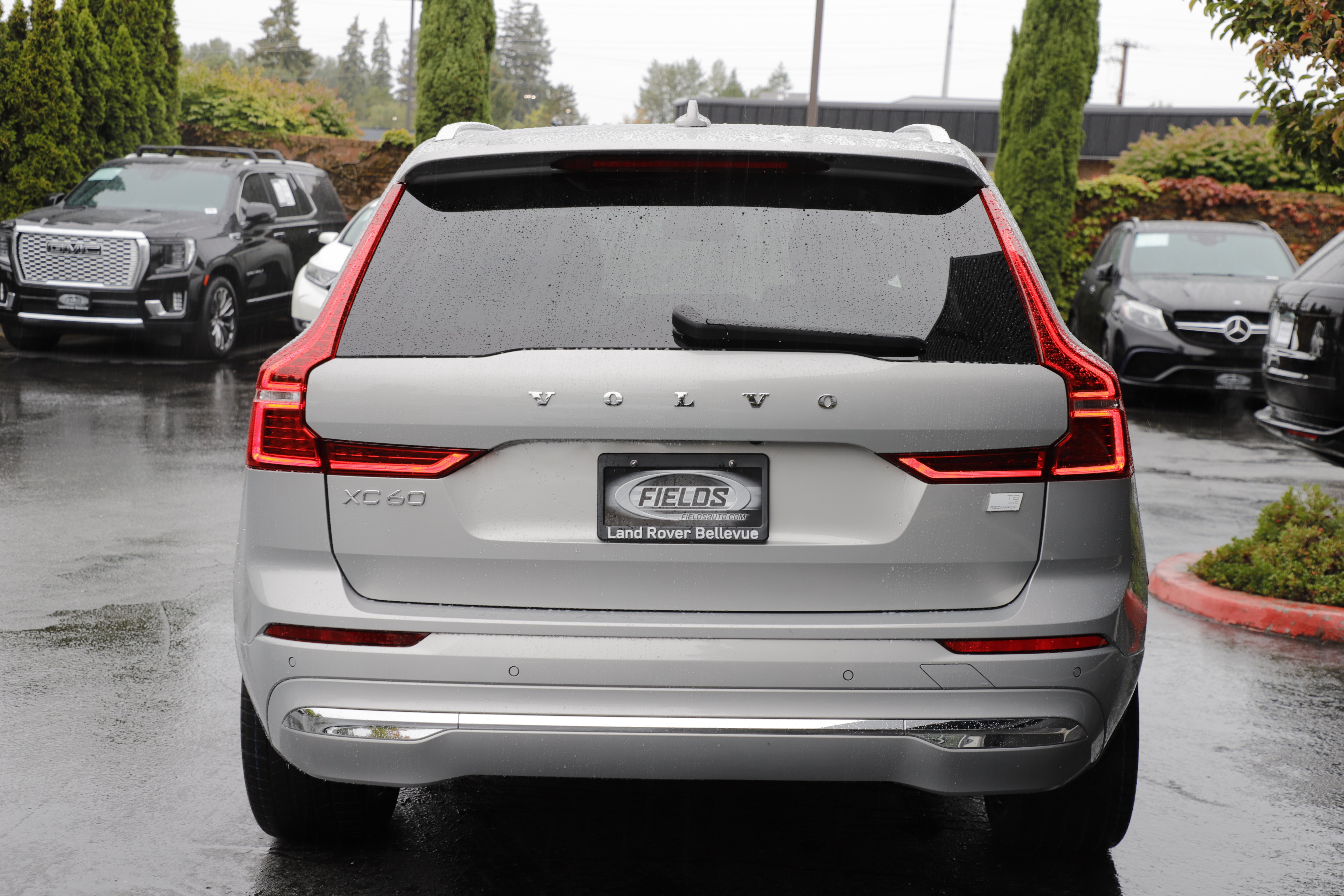 Used 2023 Volvo XC60 T8 Ultimate AWD/4WD image 5
