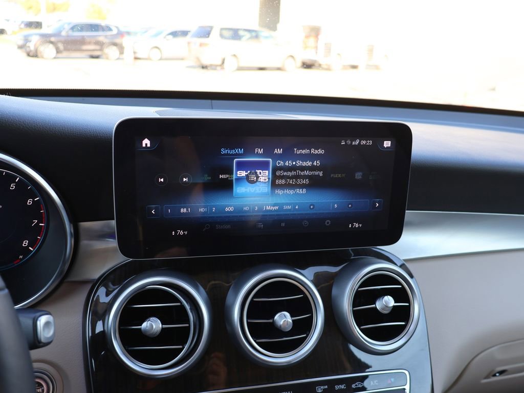 Used 2020 Mercedes-Benz GLC 300 4MATIC Coupe image 24