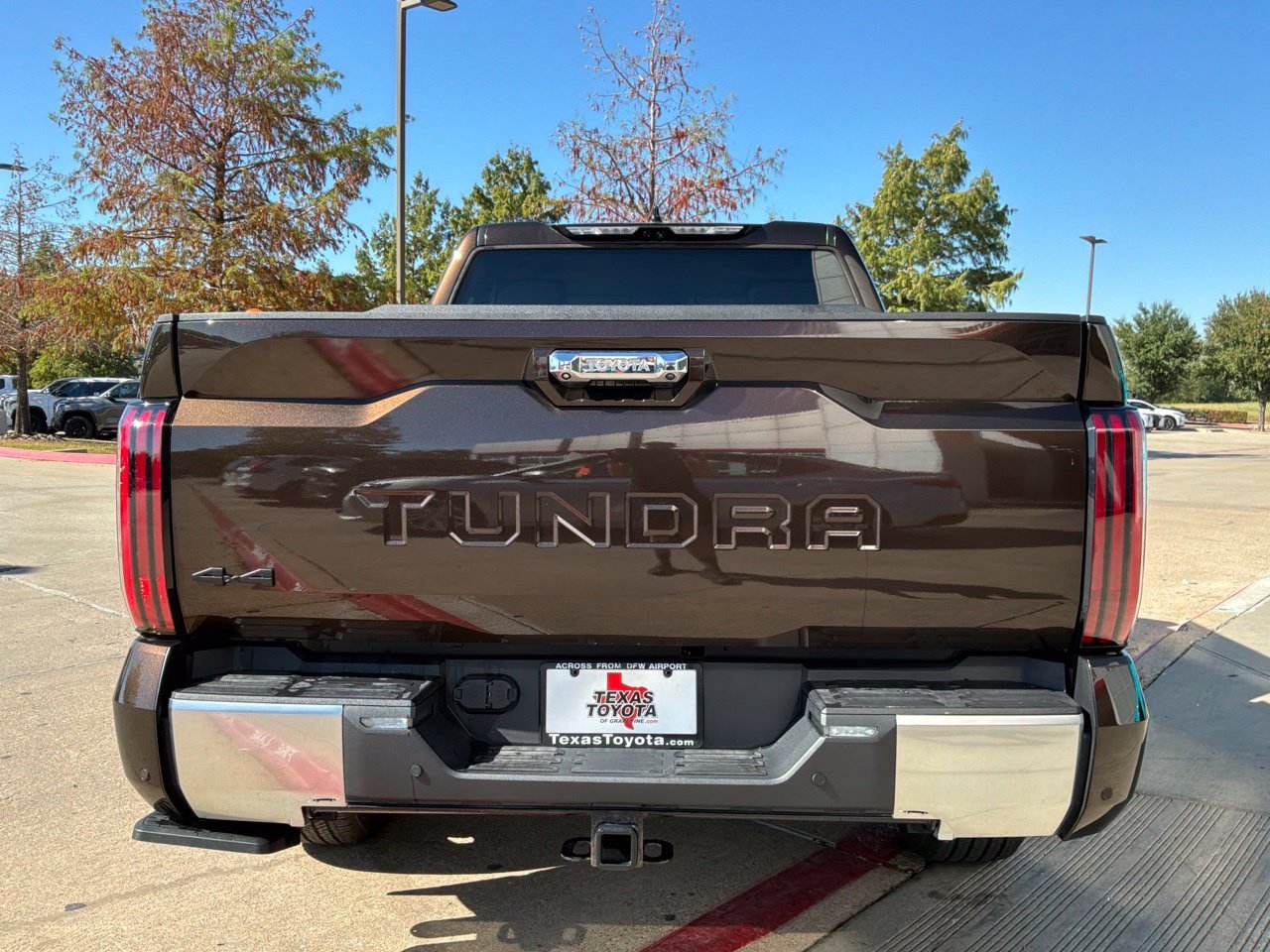 Used 2023 Toyota Tundra Limited w/ TRD Off-Road Package AWD/4WD image 7