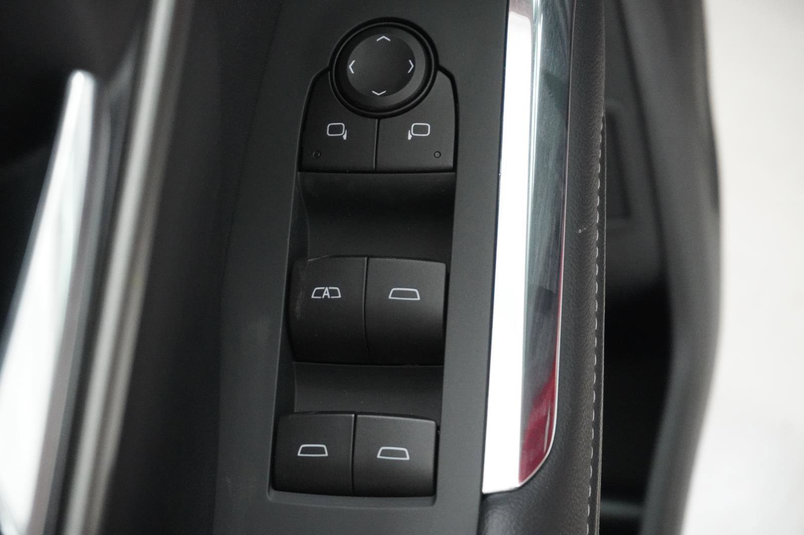 New 2026 Chevrolet Traverse LT w/ Sun and Wheel Package image 15