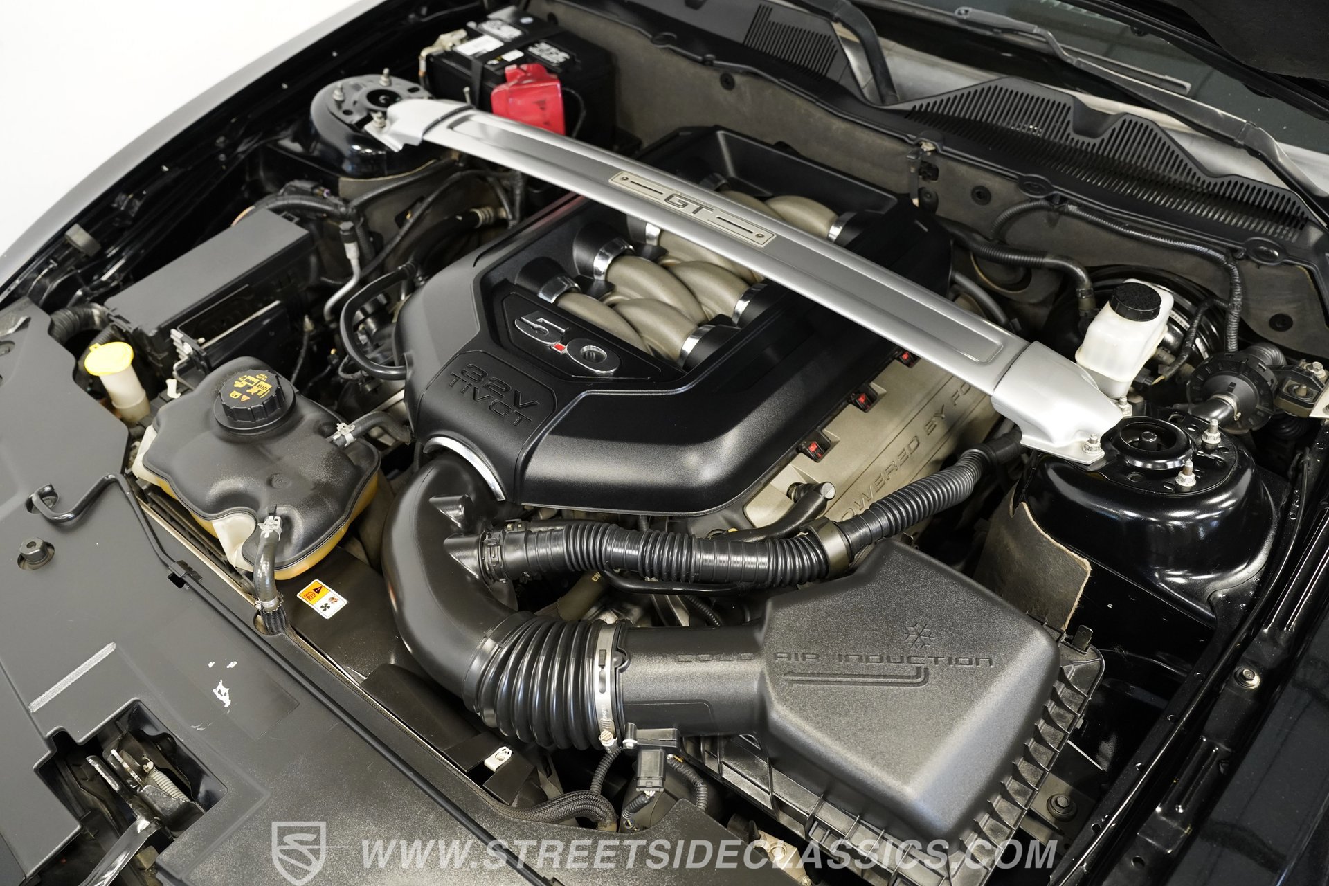 Used 2012 Ford Mustang GT Premium image 39