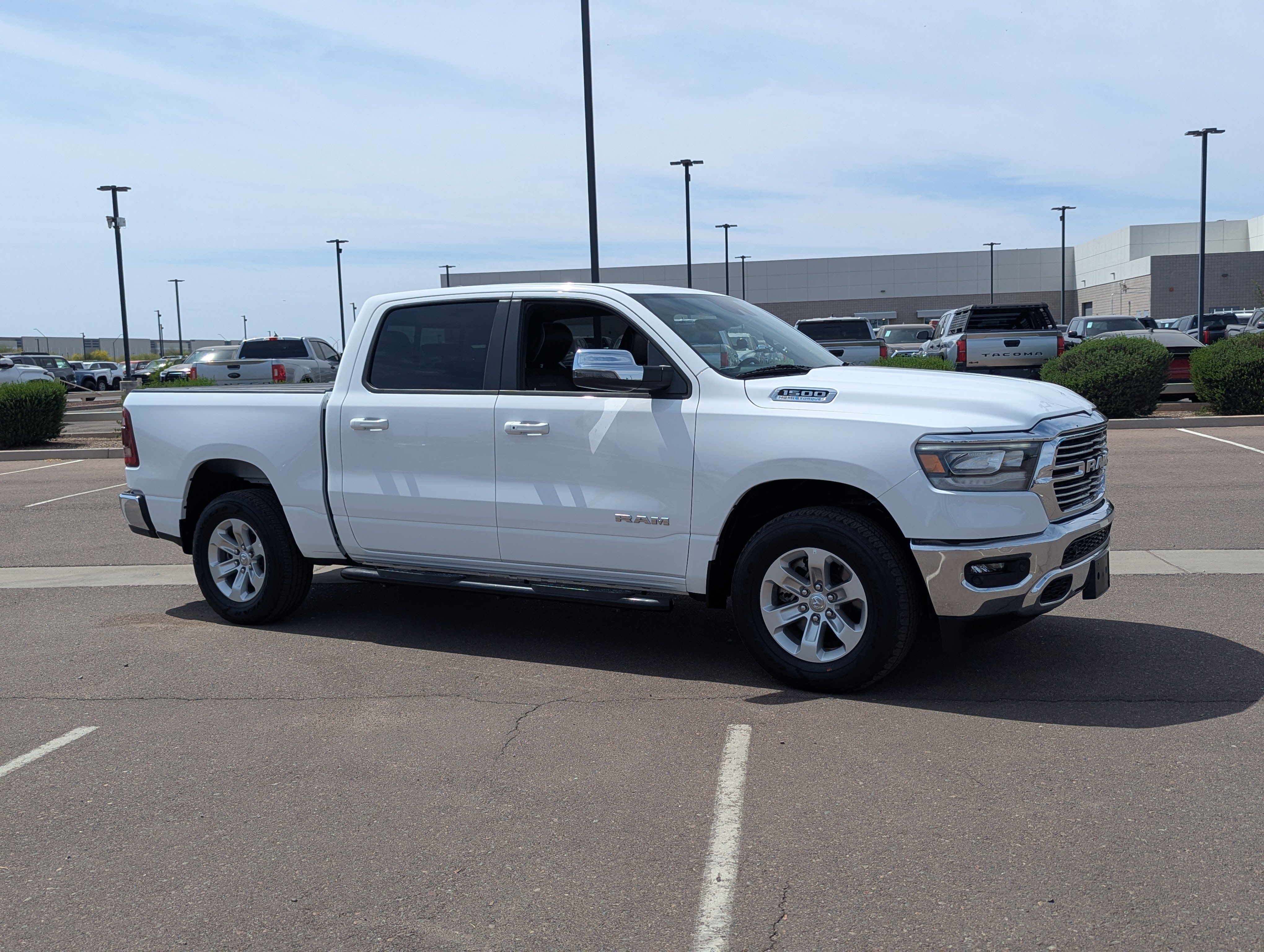 Used 2024 RAM 1500 Laramie AWD/4WD image 7