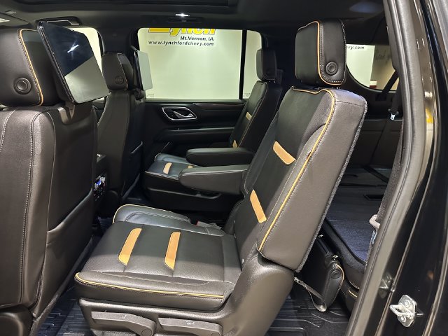 Used 2021 GMC Yukon XL AT4 w/ AT4 Premium Plus Package AWD/4WD image 23