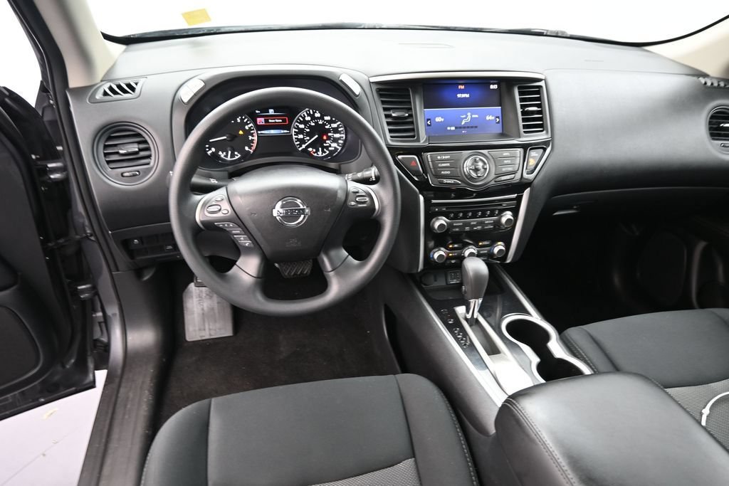 Used 2018 Nissan Pathfinder S FWD image 19