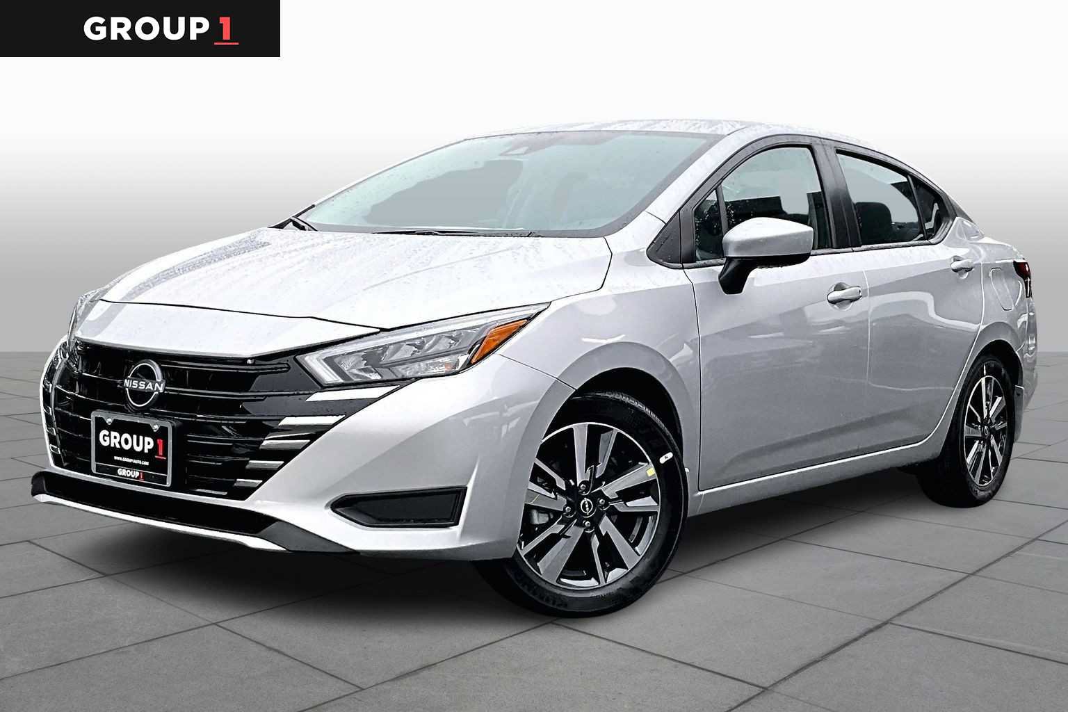 Used 2025 Nissan Versa SV w/ Trunk Package FWD image 1