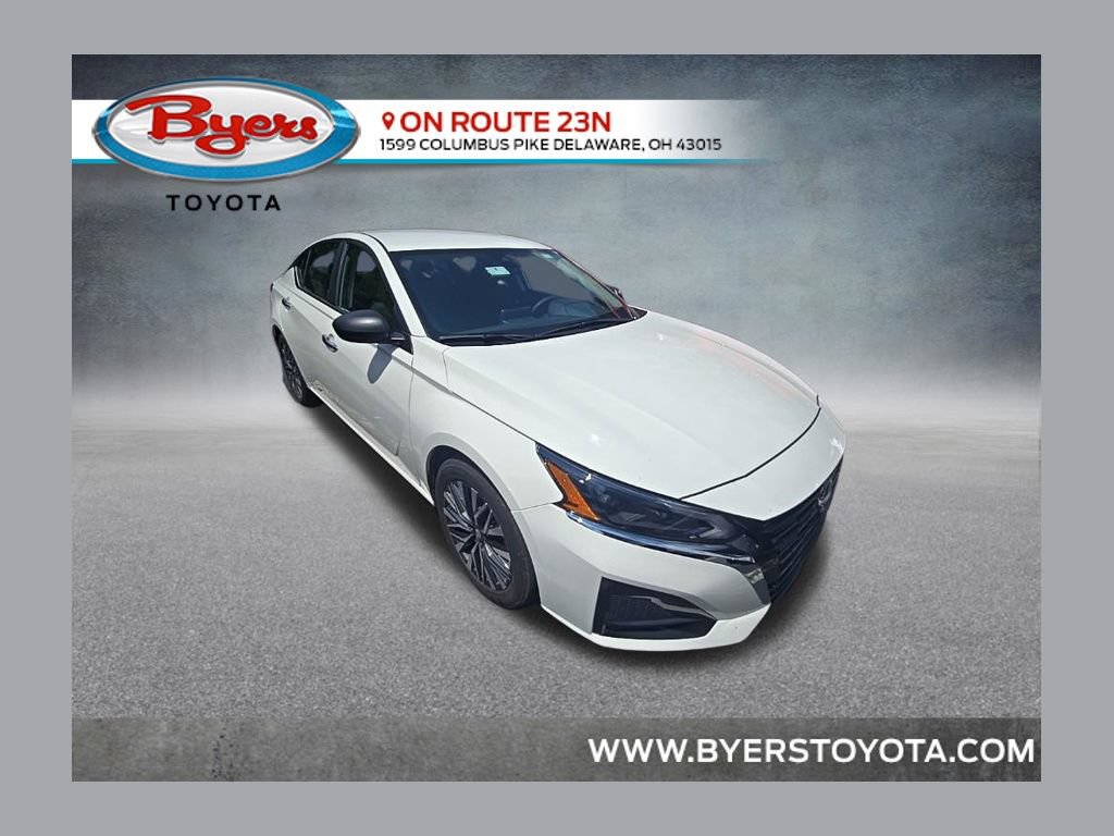 Used 2025 Nissan Altima 2.5 SV FWD image 1