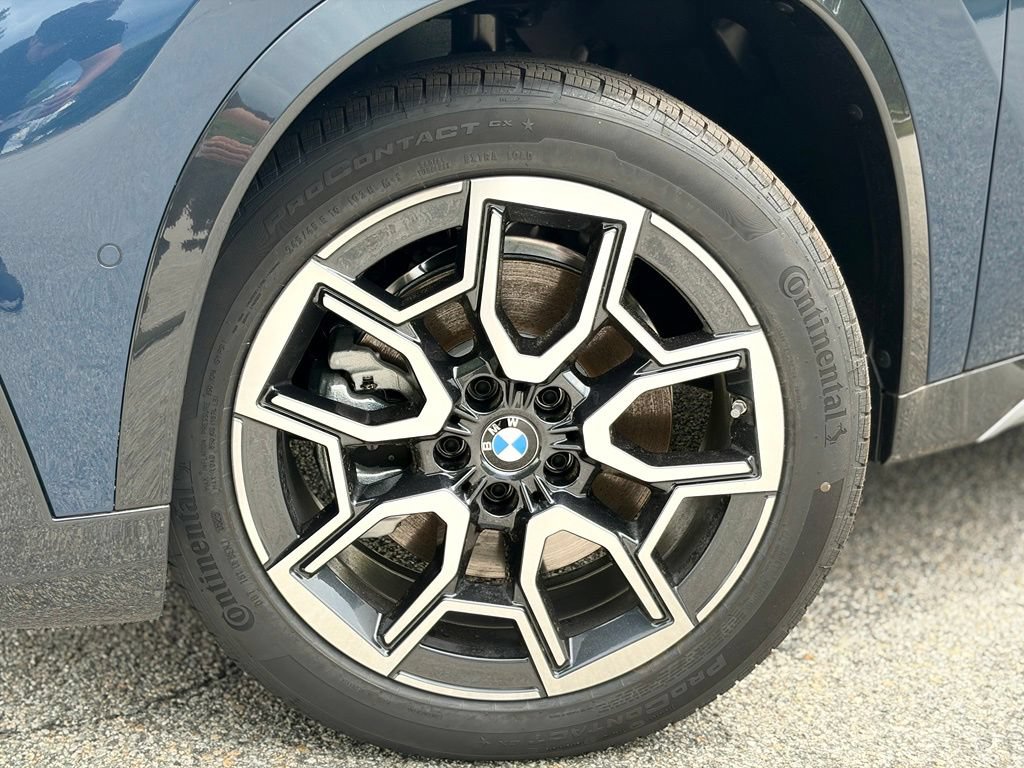 New 2026 BMW X1 xDrive28i w/ Convenience Package AWD/4WD image 2