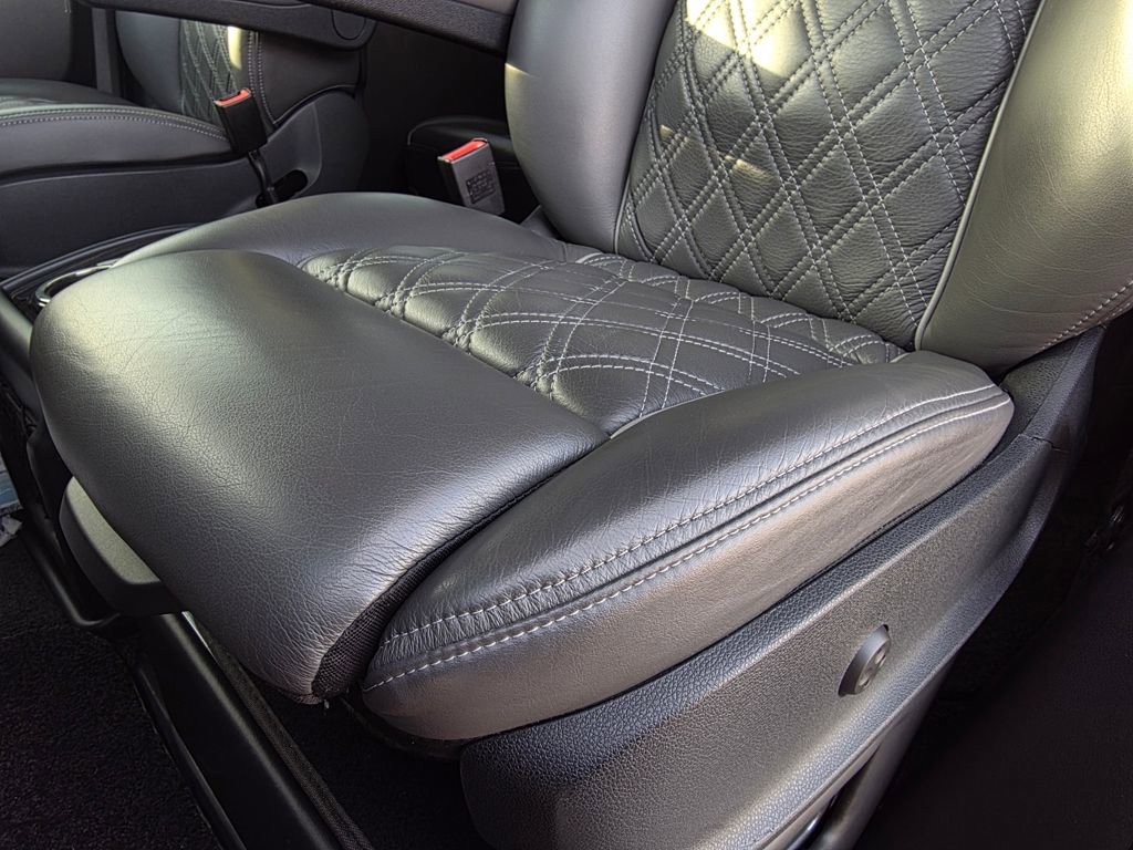 Used 2021 Mercedes-Benz Sprinter 2500 image 22