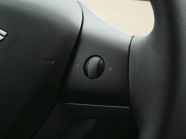 Used 2025 Tesla Model Y Long Range AWD/4WD image 30