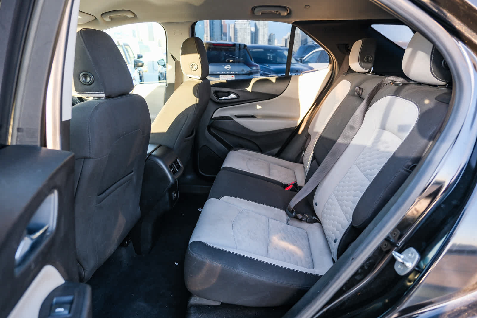 Used 2020 Chevrolet Equinox LS FWD image 15