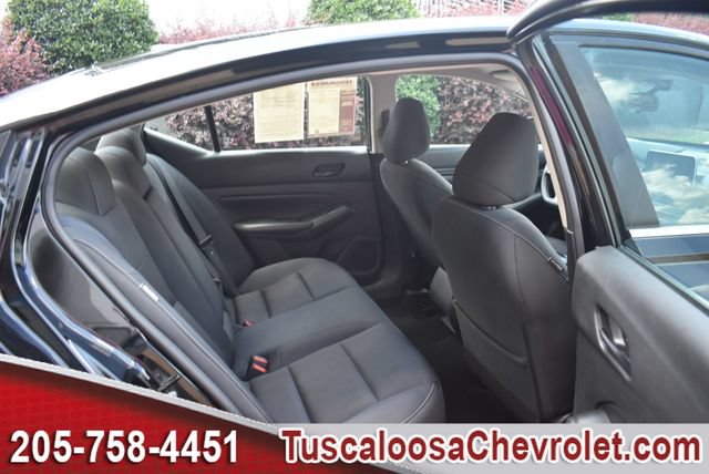 Used 2024 Nissan Altima 2.5 SV FWD image 21