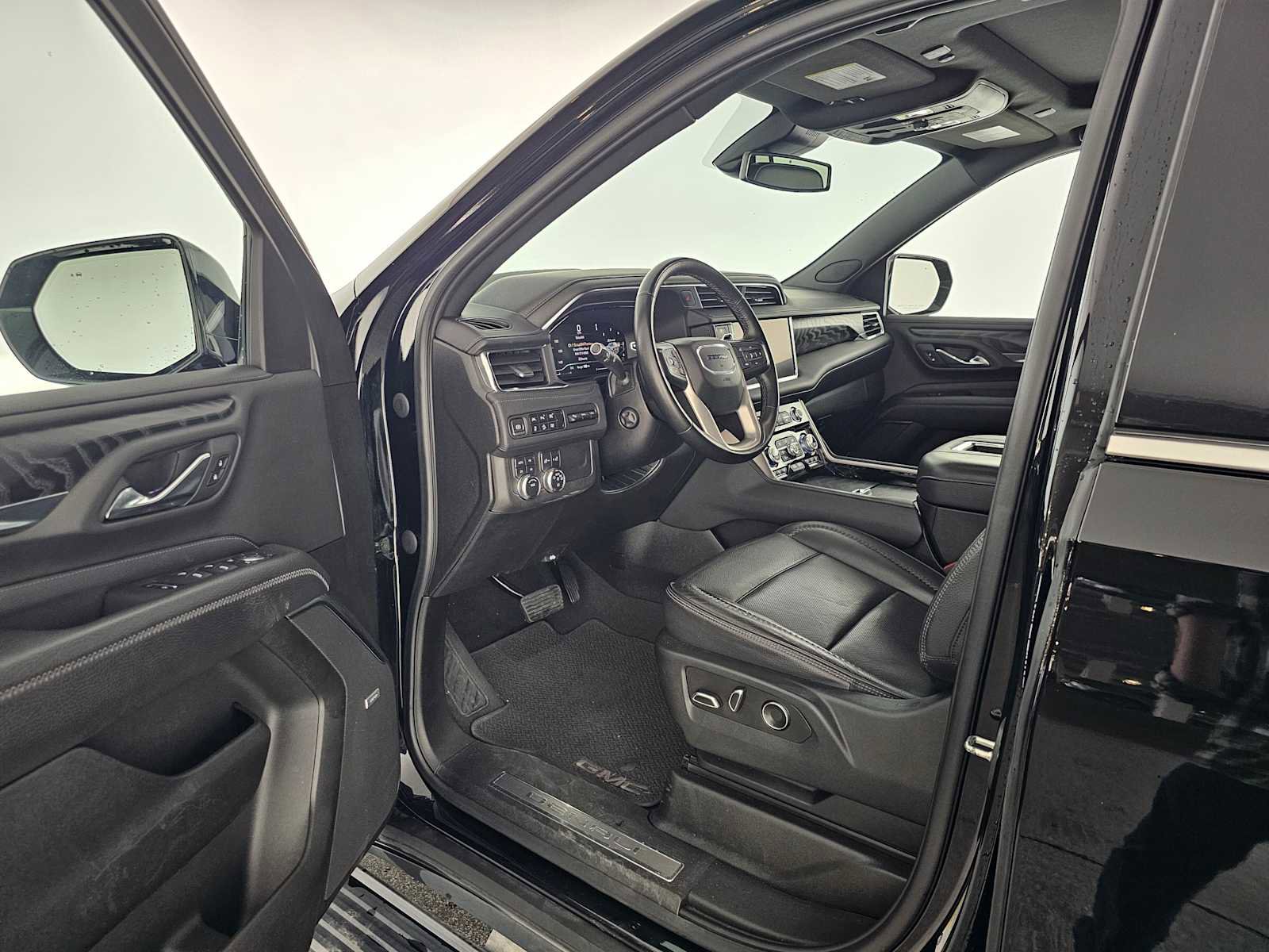 Used 2023 GMC Yukon Denali image 20