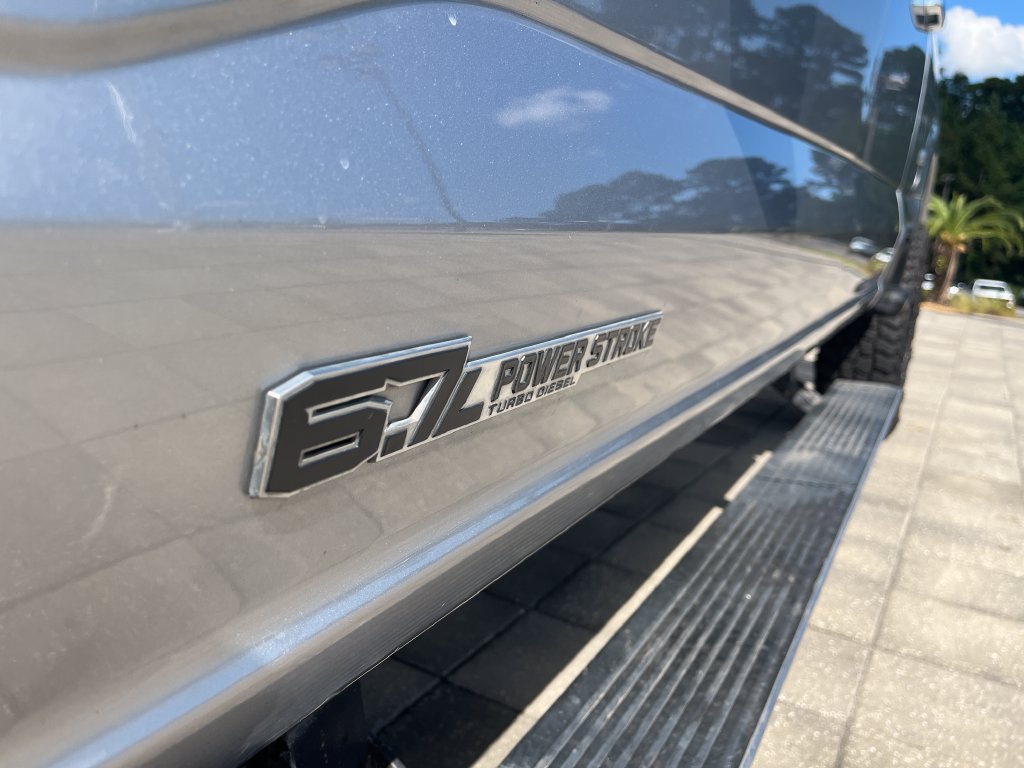 Used 2023 Ford F250 Lariat w/ Lariat Ultimate Package AWD/4WD image 12