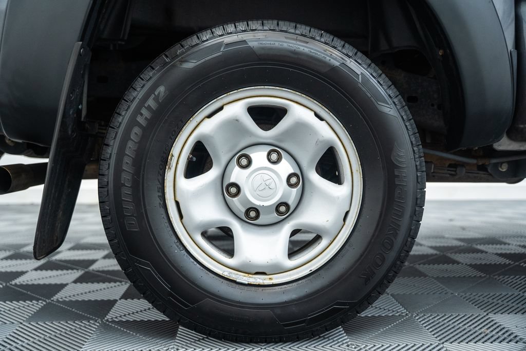 Used 2014 Toyota Tacoma PreRunner w/ Convenience Package RWD image 18