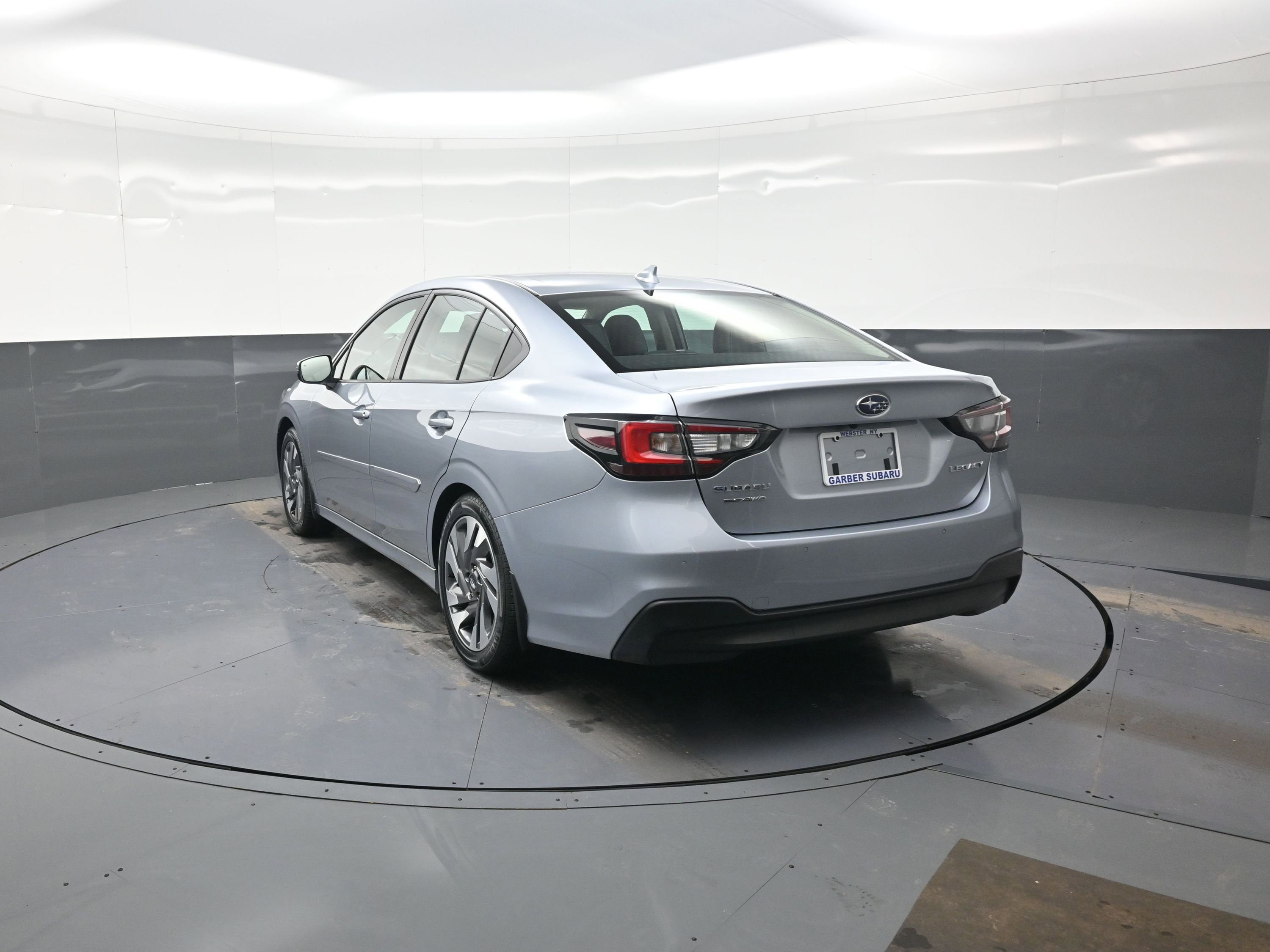 Used 2023 Subaru Legacy Limited image 5