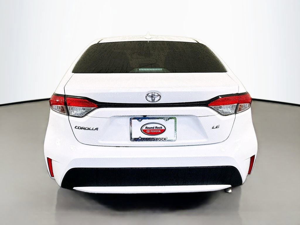 Used 2022 Toyota Corolla LE image 6